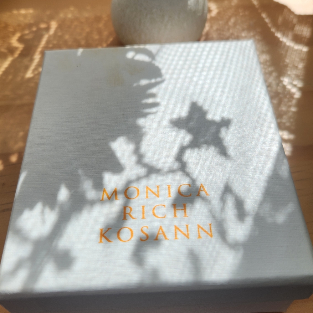 Elegant Turquoise Pendant Necklace - Picture 2 of 5